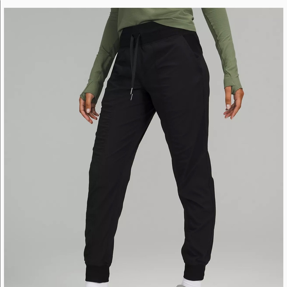 Lululemon dance studio jogger
